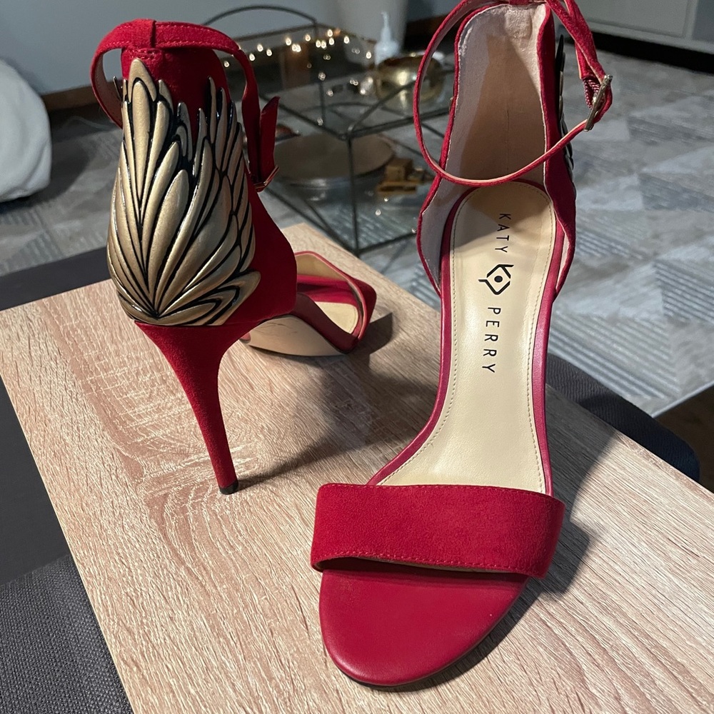 Katy Perry red heels